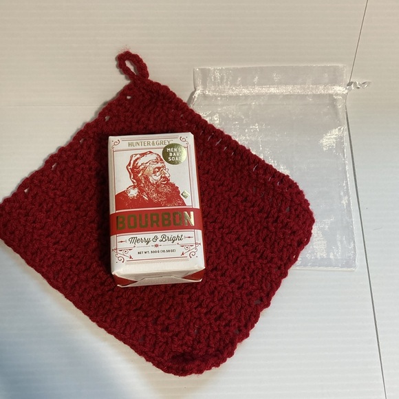 HUNTER and GRAY Bourbon Merry and Bright Santa Clause Bar Soap Mens Gift Set - Picture 2 of 8